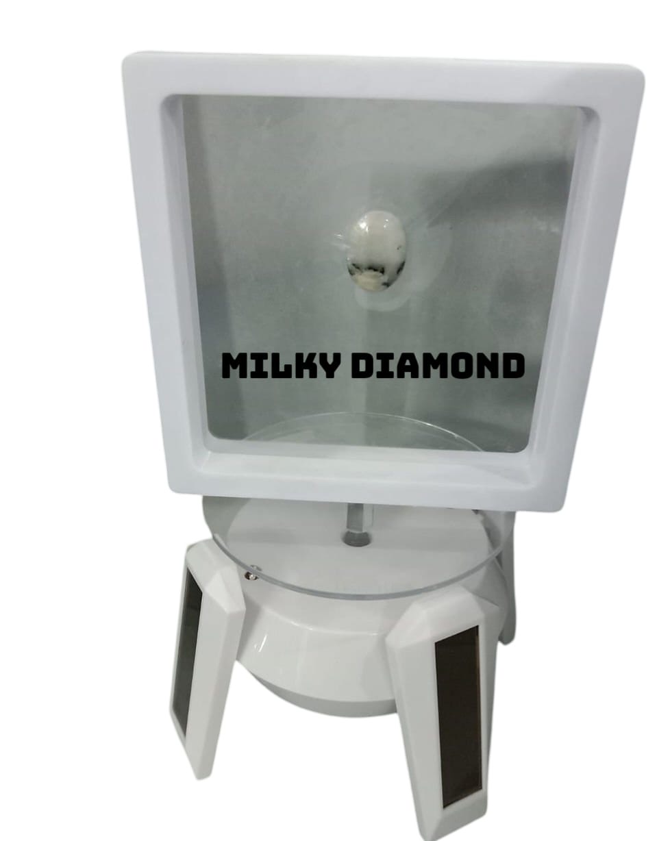Milky Diamond